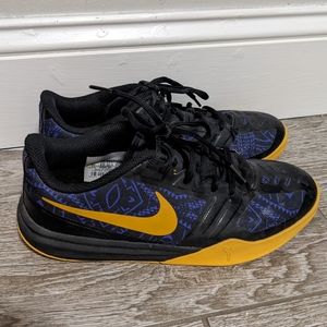 Kids Kobe Bryant Nike sneakers. Mentality Persian violet.